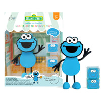 Glo Pals Licensed Characters - Cookie Monster-Includes 2 reusable Light-Up Cubes