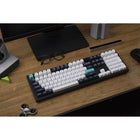 Keychron Q6 Max Knob Version Swappable RGB Backlight - Banana Switch - Black-Keychron Launcher web configurator support for easy customization of keymaps and functions
