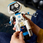 LEGO Super Heroes Marvel The Fantastic Four H.E.R.B.I.E.-H.E.R.B.I.E. can hold a mug and a screwdriver, or store them in his torso