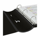 Staples − Reliure de qualité supérieure − 2 po − noir-Un bouton souple situé au bas du mécanisme des anneaux permet d’ouvrir et de fermer les anneaux pour ajouter ou retirer des pages rapidement et facilement
