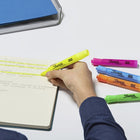 Sharpie Accent Chisel Tip Tank-Style Highlighters - Assorted Colours - 4 Pack-Bright colours increase information retrieval efficiency