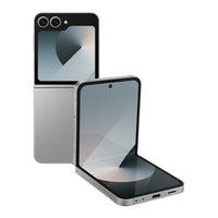 Samsung Galaxy Z Flip6 - 512GB - Silver - Bell and Virgin Plus-AI Flex Zoom automatically frames your shot. Selfie at your favourite landmark? Or group picture with friends and family? Get everything and everyone in one frame. Zoom in for a gorgeously framed photo