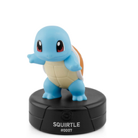 tonies Pokémon: Squirtle Tonie Figurine-Tracklist: 01. Meet Squirtle 02. Introduction to the World and Characters 03. Story 1.: Splash into Summer 04. Trainer Academy: Poké Balls 05. Pokémon Power Moves 06. Story 2.: Squirtle’s Beachside Mystery 07. Trainer Academy: First Partner Pokémon 08. Story 3.: Camping Trip Troubles 09. Concluding Segment Running time: 1. h 7. min +