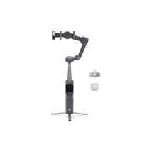 DJI Osmo Mobile 8P Phone Gimbal Creator Combo-Magnetic Remote Control: Detachable panel for distant framing.