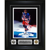 Wayne Gretzky Final Game at MLG - Framed Print - 15" x 17"-Premium 8x10 framed