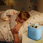 tonies Les copains du dodo: Doudou Baleine Tonie Figurine - French-Hand-painted collectible characters magnetically attach to the Toniebox, making it easy for kids to switch content on their own