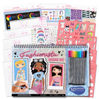 Fashion Angels Fashionista Sketch Set with Markers-BRING IT EVERYWHERE YOU GO – Design, trace, colour, and accessorize anywhere. This spiral-bound sketchbook is a perfect on-the-go activity kit for kids and can easily fit into a tote bag or backpack