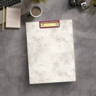 Mead - West Village Porte-bloc avec pince, 12,5 po H x 9,5 po l, Blanc/gris à motif floral-Papier certifié FSC  (issu de sources responsables)
