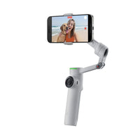 Insta360 Flow 2 Pro - Grey-AI-Powered Deep Track 4.0: Key upgrades and new features offer unmatched precision and versatility. Active Zoom Tracking follows fast-moving subjects at up to 15x zoom with no lag. Keep subjects centered, whether tracking an individual or a group. And try the Pro Framing Grid to perfect your shot using a golden ratio composition