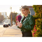 Google Pixel 8 - 128GB - Rose - Bell and Virgin Plus-With Call Screen, Google Assistant can answer unknown numbers and find out who's calling and why