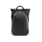 Peak Design Everyday Sling - 10 L - Ash-Sling with a strap for roller bag luggage carry