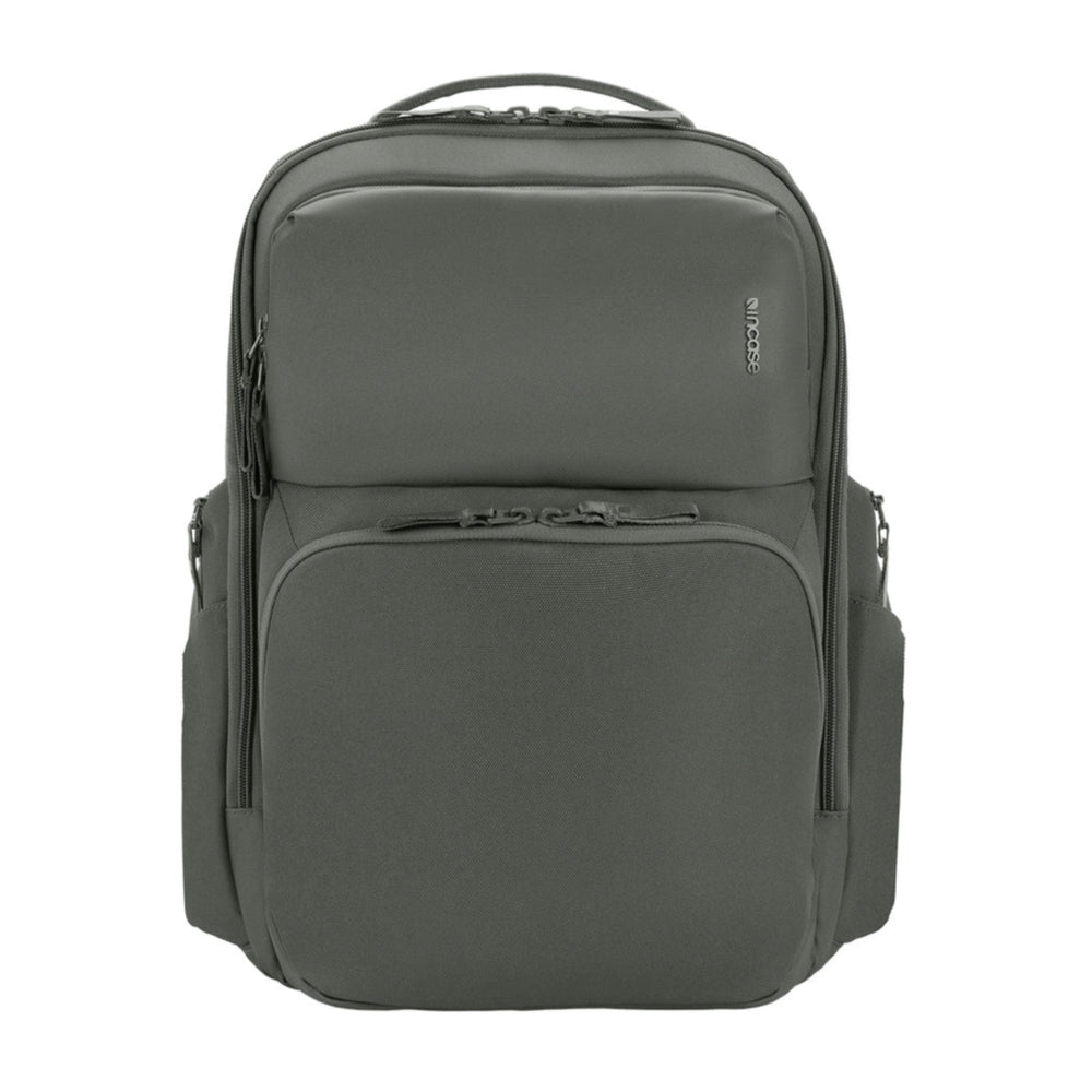 バッグ incase A.R.C. Commuter Pack Incase A.R.C. Commuter Pack - Smoked Ivy | staples.ca